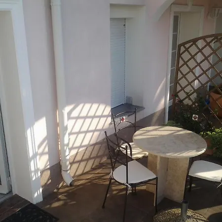 Palme Lägenhet Opatija